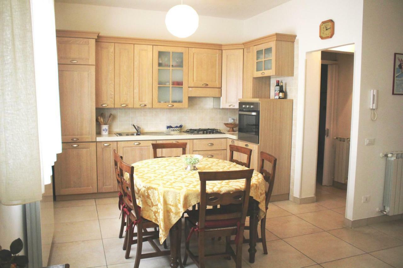 Casa Lu' Villa Viareggio Buitenkant foto